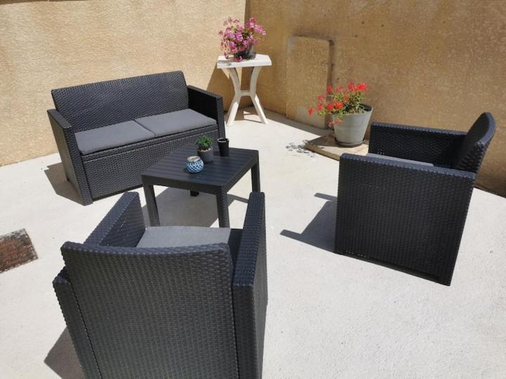 Appartement Agreable Et Spacieux Ensoleille Valros المظهر الخارجي الصورة